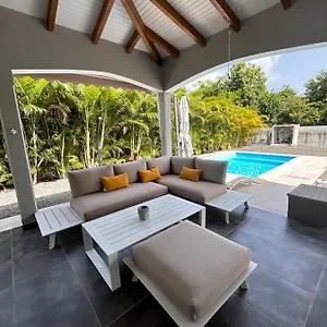 https://villa-fleur-de-saint-francois-grande-terre.comcaribbean.com